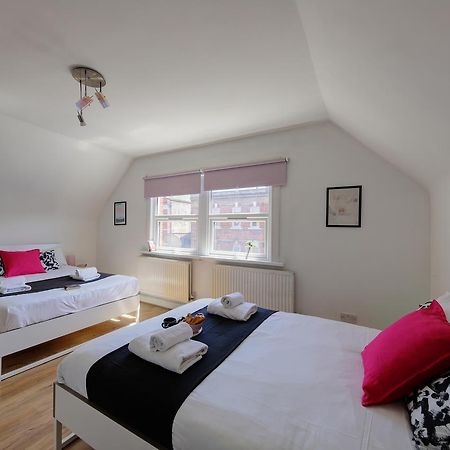 Willesden Short Let London Apartments Wembley Bagian luar foto