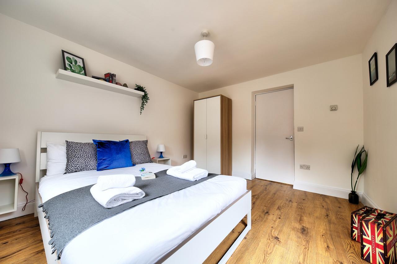 Willesden Short Let London Apartments Wembley Bagian luar foto