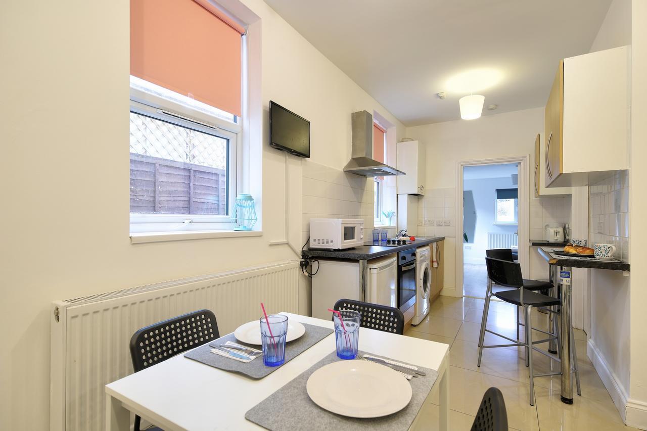 Willesden Short Let London Apartments Wembley Bagian luar foto